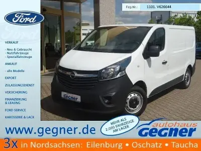 Gebraucht Opel Vivaro 95 PS (69 kW) 2018 Weiß Van / Kleinbus