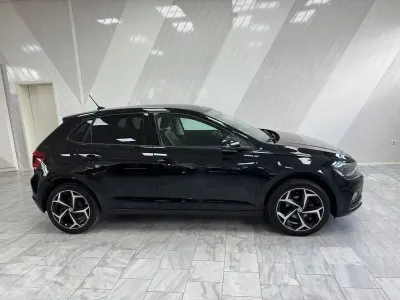 Gebraucht VW Polo Highline 95 PS (69 kW) 2019 Schwarz Kleinwagen