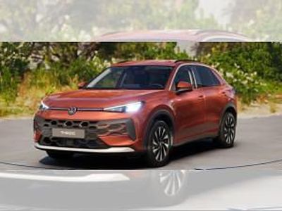 Neu VW T-Roc Life 116 PS (85 kW) 2026 Rot (flame red metallic) SUV