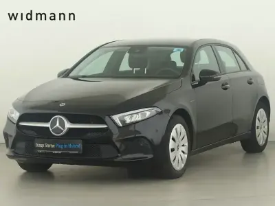 Gebraucht Mercedes A250 160 PS (117 kW) 2021 Schwarz Limousine