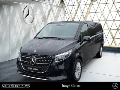 Gebraucht Mercedes V300 Avantgarde 237 PS (174 kW) 2025 Schwarz Van / Kleinbus