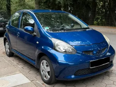 Gebraucht Toyota Aygo 68 PS (50 kW) 2007 Blau Kleinwagen