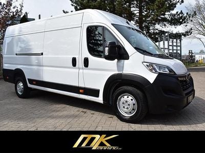 Second-hand Opel Movano 165 CP (121 kW) 2024 Alb Van