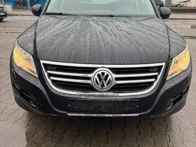 Gebraucht VW Tiguan Team 140 PS (102 kW) 2009 Schwarz SUV