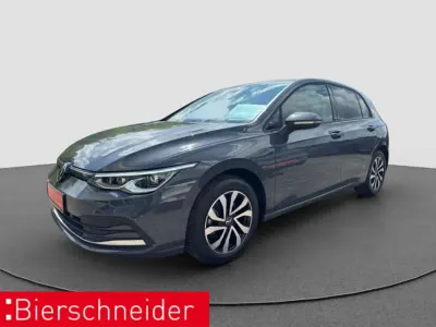 Usata VW Golf VIII Active 150 CV (110 kW) 2023 Grigio Berlina