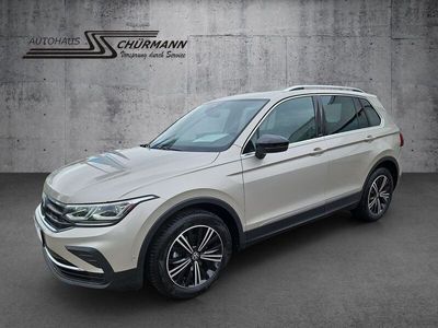 Gebraucht VW Tiguan Move 150 PS (110 kW) 2023 Silber SUV