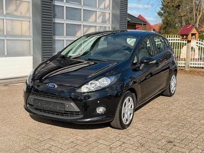 Gebraucht Ford Fiesta Champions Edition 82 PS (60 kW) 2012 Schwarz Kleinwagen