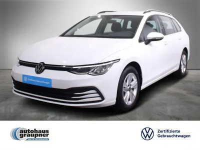 Begagnad VW Golf VIII Life 116 HK (85 kW) 2022 Vit Kombi