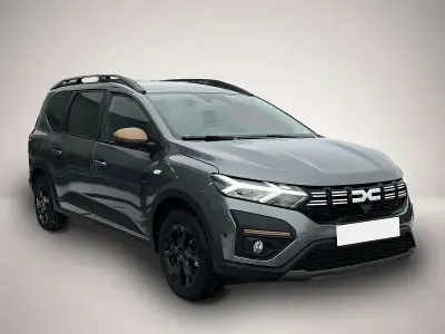 Neu Dacia Jogger Extreme 141 PS (103 kW) 2025 Grau Van / Kleinbus