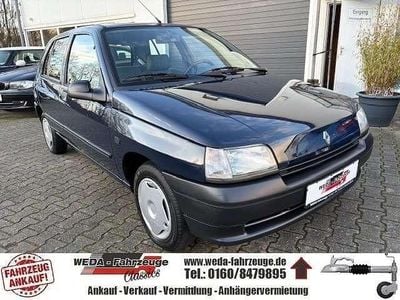 Blau Gebraucht 1992 Renault Clio Limousine | 3.999 €
