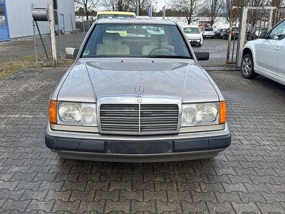 Gebraucht Mercedes 230 132 PS (97 kW) 1991 Grau Limousine