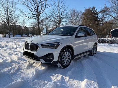Weiß Gebraucht 2020 BMW X1 Sport Line SUV | 18.000 € (Guter Preis)
