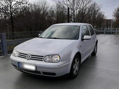 Gebraucht VW Golf IV 101 PS (74 kW) 1999 Silber Kleinwagen