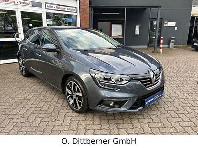 Grau Gebraucht 2020 Renault Mégane IV Bose Edition Limousine | 15.490 € (Fairer Preis)