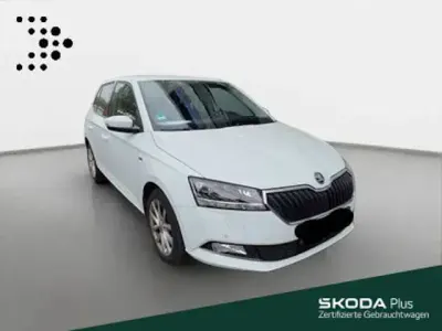 Używany Skoda Fabia Ambition 95 KM (69 kW) 2019 Biały Hatchback