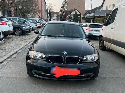 Gebraucht BMW 118 143 PS (105 kW) 2009 Schwarz Kleinwagen