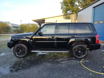 Gebraucht Nissan Patrol 160 PS (117 kW) 2004 Schwarz SUV