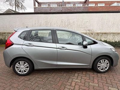 Gebraucht Honda Jazz Trend 102 PS (75 kW) 2017 Grau Kleinwagen