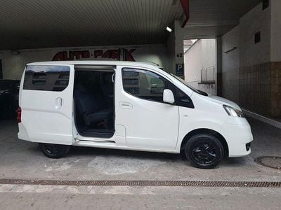 Nissan Evalia
