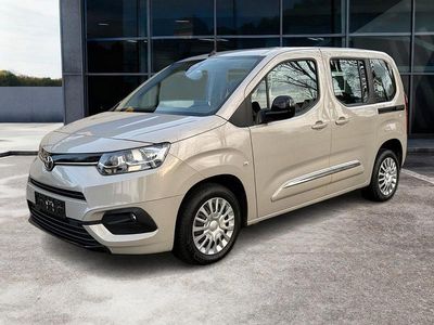 Beige Gebraucht 2022 Toyota Proace City City Van / Kleinbus | 19.400 € (Etwas zu teuer)