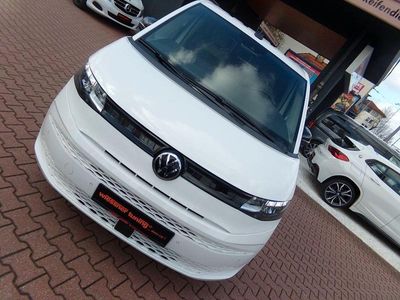 Second-hand VW Multivan 136 CP (100 kW) 2022 Alb Monovolum