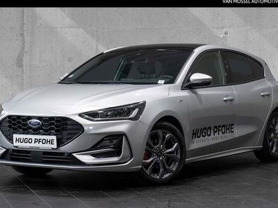 Używany Ford Focus ST-Line 125 KM (91 kW) 2023 Srebrny Sedan/Limuzyna