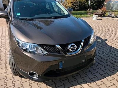 Gebraucht Nissan Qashqai N-Connecta 115 PS (84 kW) 2018 Braun SUV