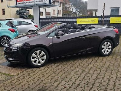 Gebraucht Opel Cascada Ultimate 120 PS (88 kW) 2016 Weinrot Cabrio