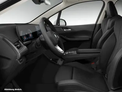 Gebraucht BMW 220 Active Tourer 156 PS (114 kW) 2025 Weiß Van / Kleinbus