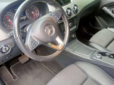 Mercedes B220