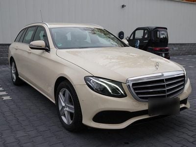 Gebraucht Mercedes E200 194 PS (142 kW) 2017 Gelb Kombi