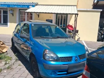 Usata Renault Clio II 75 CV (55 kW) 2002 Blu Utilitaria