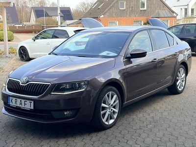 Gebraucht Skoda Octavia Elegance 179 PS (131 kW) 2013 Braun Limousine
