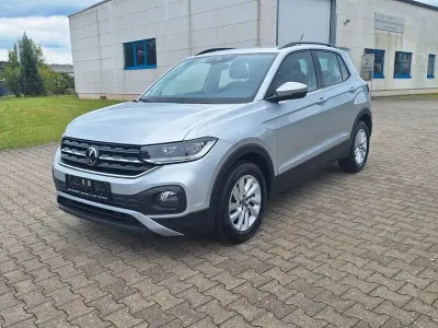 Używany VW T-Cross Life 95 KM (69 kW) 2022 Srebrny SUV