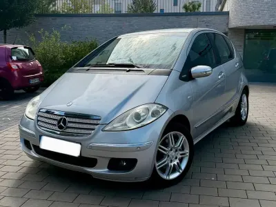 Używany Mercedes A180 AMG Edition 1 109 KM (80 kW) 2008 Srebrny Minivan