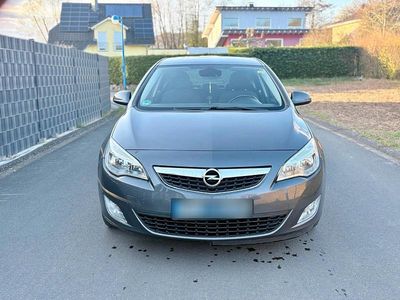 Gebraucht Opel Astra 130 PS (95 kW) 2010 Braun Kleinwagen