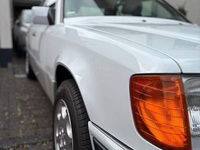 Second-hand Mercedes 200 136 CP (100 kW) 1995 Alb Berlinǎ