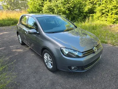Gebraucht VW Golf VI 140 PS (102 kW) 2010 Grau Limousine