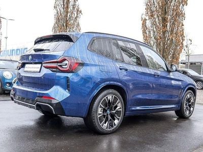 Usata BMW iX3 M Sport 210 kW (286 CV) 2022 Blu SUV