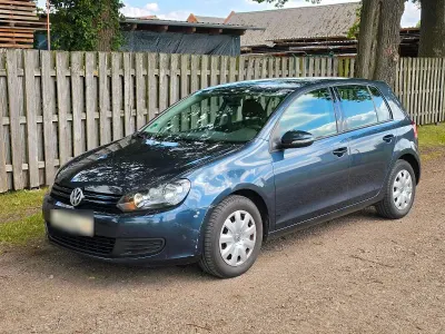 Gebraucht VW Golf VI 105 PS (77 kW) 2010 Blau Kleinwagen