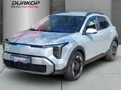 Neu Kia Stonic Vision 101 PS (74 kW) 2026 Silber SUV