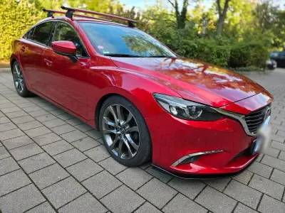 Używany Mazda 6 Inclusive 175 KM (128 kW) 2017 Czerwony Sedan/Limuzyna