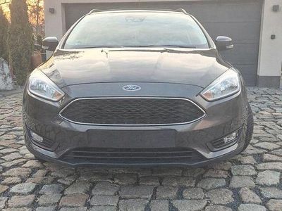Gebraucht Ford Focus Business Edition 95 PS (69 kW) 2015 Grau Kombi