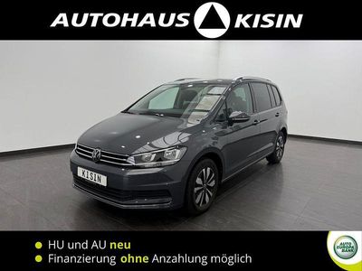 Delfingrau metallic Gebraucht 2024 VW Touran Move Van / Kleinbus | 34.799 € (Fairer Preis)
