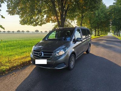Mercedes V220