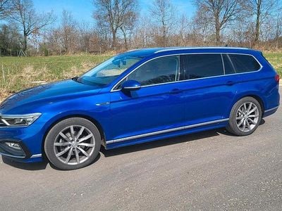 Second-hand VW Passat R-line 190 CP (139 kW) 2020 Albastru Break