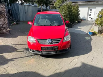 Używany VW Fox 40 KM (29 kW) 2009 Czerwony Hatchback