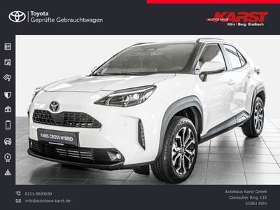 Gebraucht Toyota Yaris Cross 131 PS (96 kW) 2024 Weiß SUV