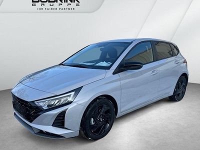 Neu Hyundai i20 Blackline 90 PS (66 kW) 2026 Grau Kleinwagen