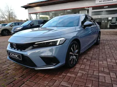 Neu Honda Civic Elegance 184 PS (135 kW) 2025 Sonic gray p. Limousine